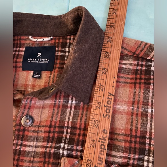Roark Revival!  Medium-heavy cotton flannel plaid shirt. - Picture 5 of 6